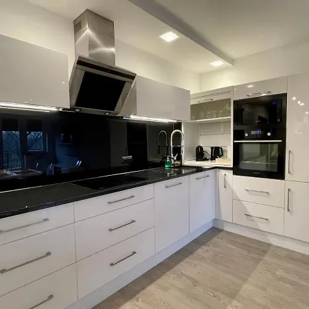 Nowoczesny Z Widokiem Na Rzeke I Jezioro Ełk