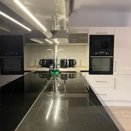 Nowoczesny Z Widokiem Na Rzeke I Jezioro شقة اوك