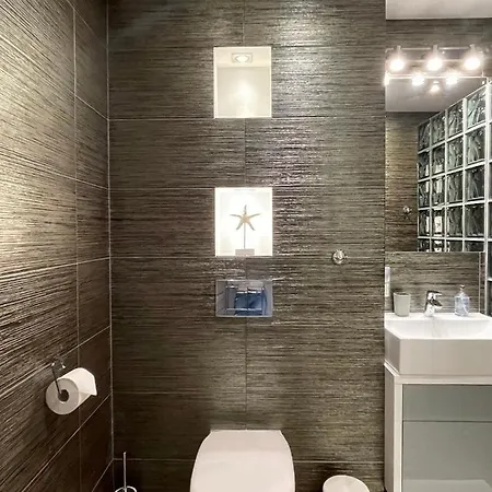 شقة Nowoczesny Z Widokiem Na Rzeke I Jezioro اوك