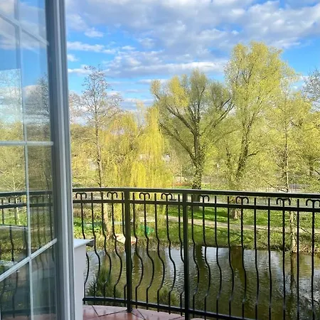 شقة Nowoczesny Z Widokiem Na Rzeke I Jezioro اوك